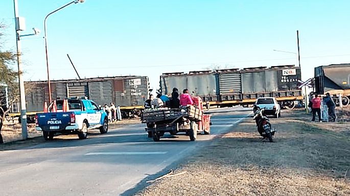 Un joven cayó bajo el tren lo que le causó heridas gravísimas