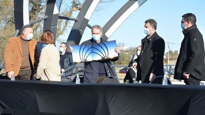 Se inauguró el nuevo puente con la premisa de seguir trabajando juntos