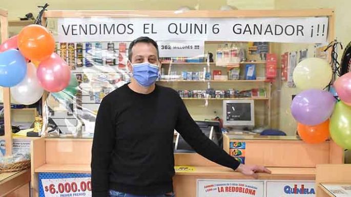 “Los ganadores son una pareja de trabajadores”, dijo el agenciero