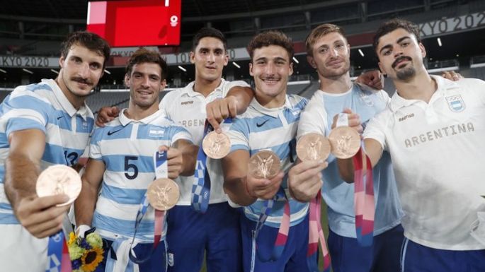 Los Pumas 7 volverán al país el lunes con las medallas de bronce