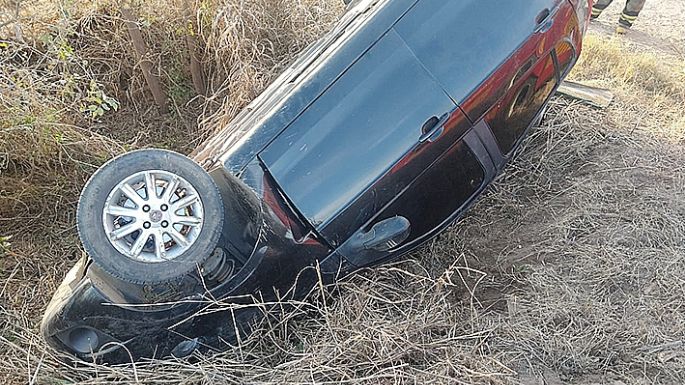 Sufrió un infarto, chocó y falleció