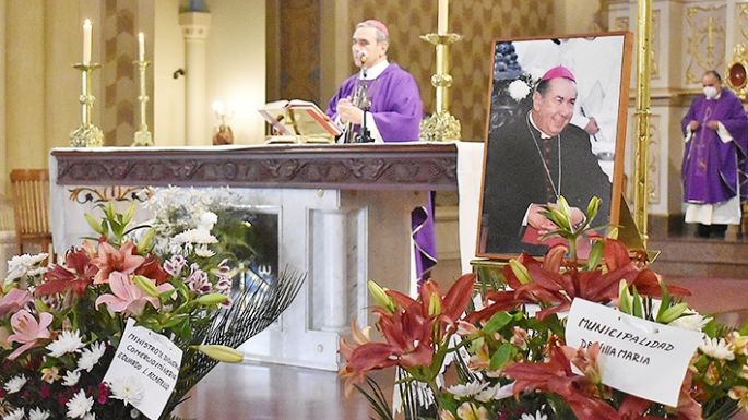 Sentida despedida a Rodríguez