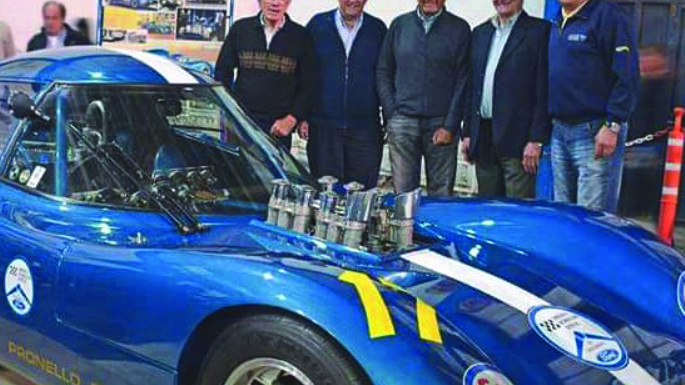 “Reutemann corría con el  auto hecho en Villa Nueva”