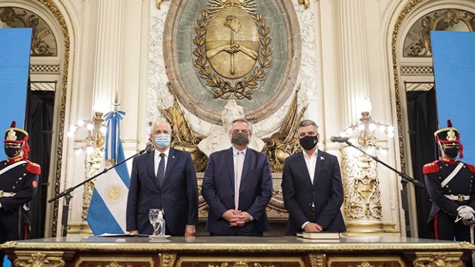 Taiana y Zabaleta asumieron  en Defensa y Desarrollo Social
