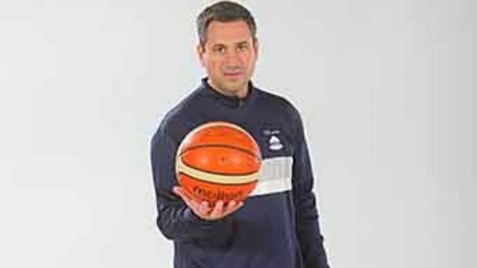 Independiente le renovó el contrato  al entrenador Martín González