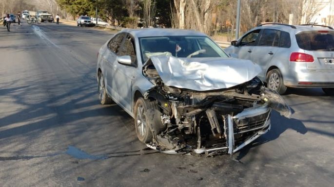 [Ahora] Accidente entre dos vehículos