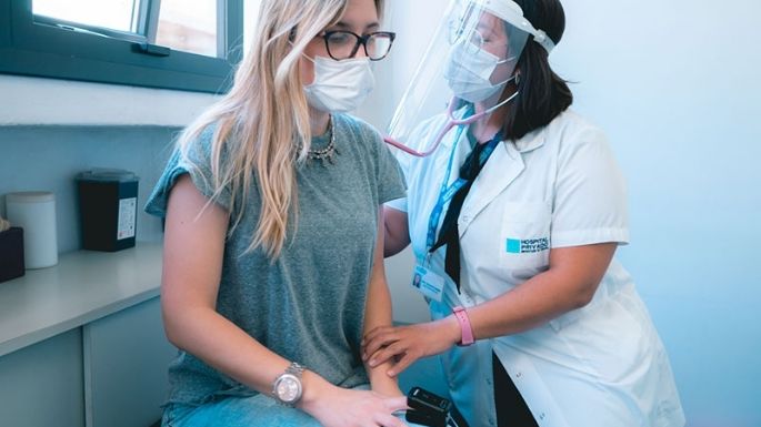 Ocho de cada 10 personas que tuvieron coronavirus desarrollaron uno o más síntomas a largo plazo
