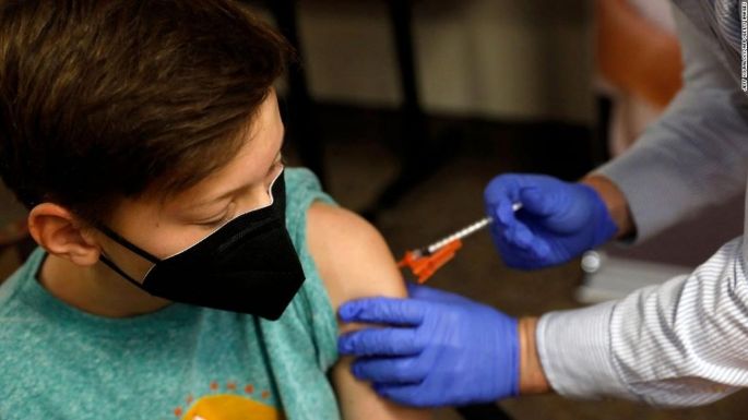 Ministros de Salud de todo el país respaldaron la vacunación a menores