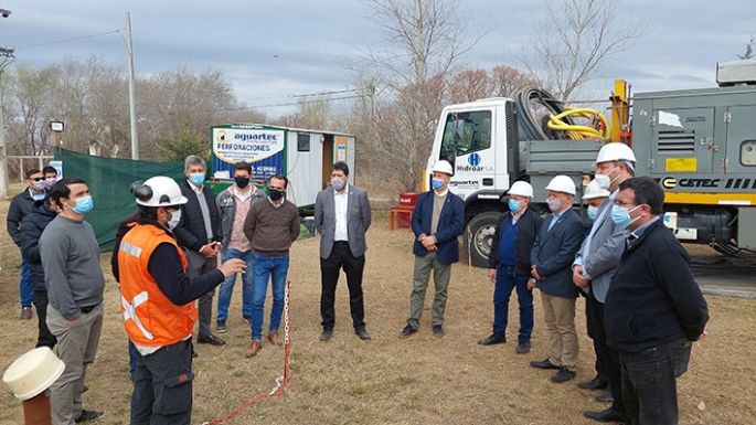Realizan otro pozo a 158 metros y ya son 20 en toda la ciudad