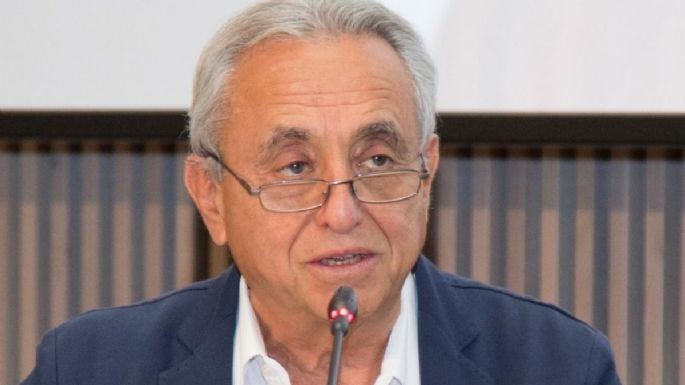 Pedro Cahn: "No hay vacunas durmiendo la siesta"