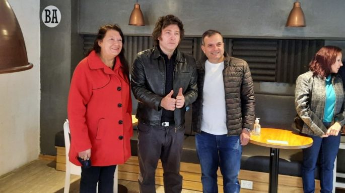 Peleas internas: Tres candidatos renunciaron a la lista de Javier Milei en Córdoba