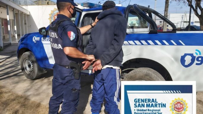 Amenazó con romper los vidrios de un local si no le daban de comer: lo detuvieron