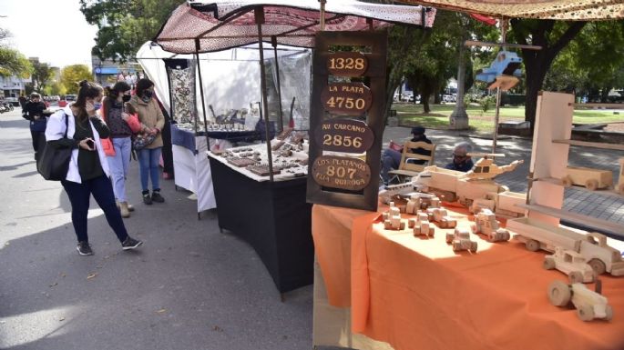 Hoy y mañana se realizará una nueva edición de la feria "Nuestras manos"