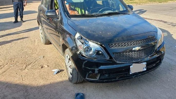 Chocó a un motociclista y escapó, pero lo atraparon