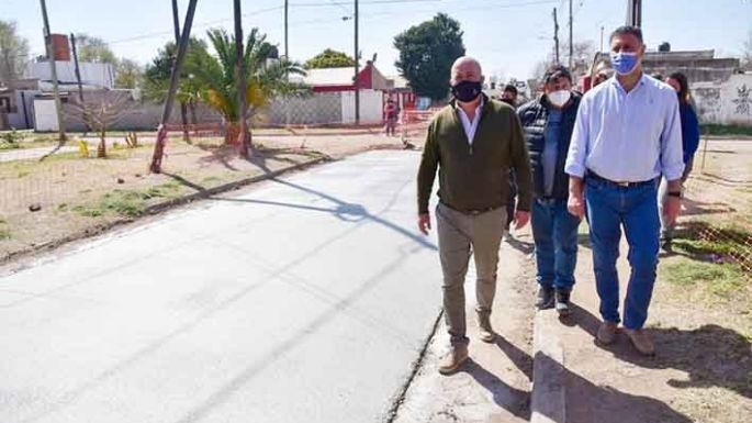 Con avances en ocho cuadras