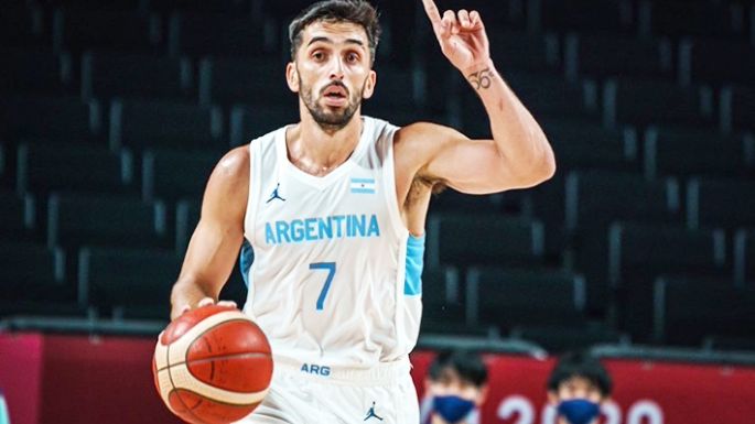Argentina enfrenta a Australia por un pasaje a semifinales
