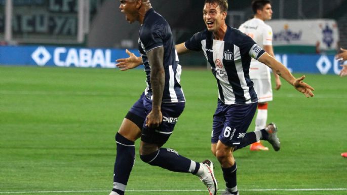 Talleres venció a Estudiantes y sigue como puntero junto a Lanús