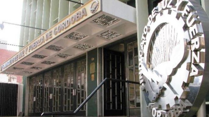 Bustos Fierro intervino la administración del Fondo Compensador de Luz y Fuerza
