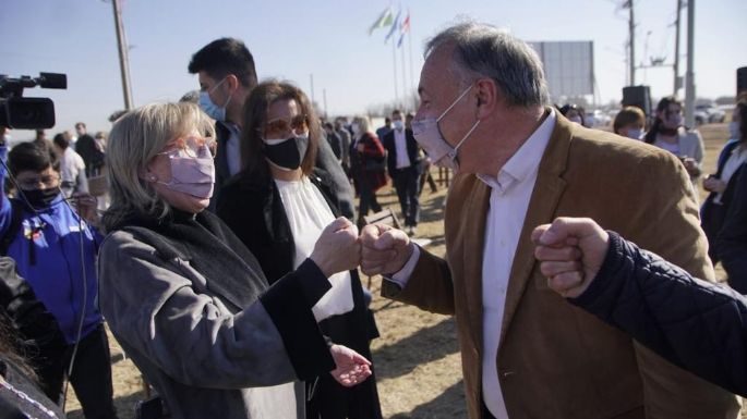 Accastello pidió votar "el modelo que permitió que aumente empleo industrial en pandemia"