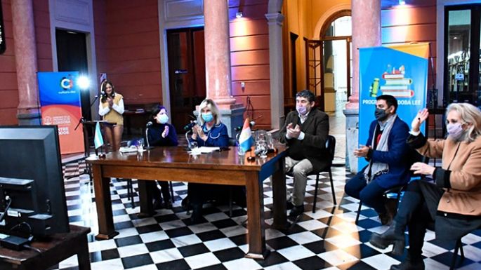 Por las bibliotecas
