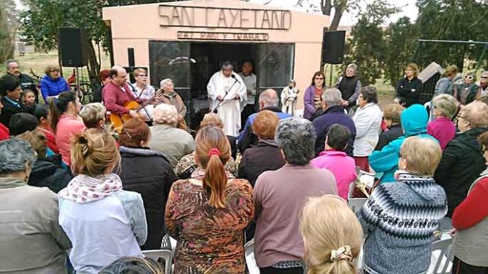 Misa y procesión por San Cayetano