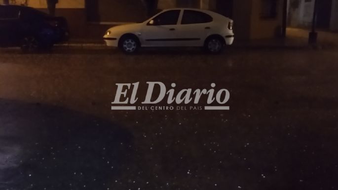 Intenso granizo en varias zonas de la ciudad
