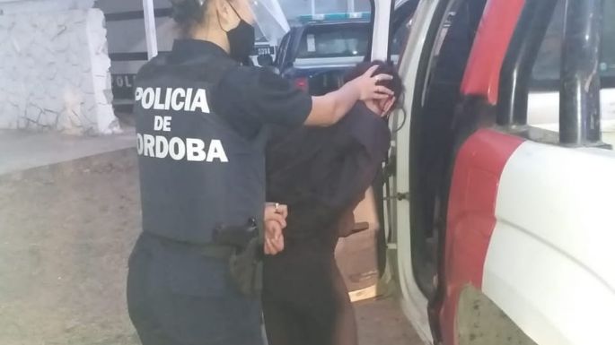 Detuvieron a cinco mujeres que quisieron usurpar viviendas que se están construyendo en Villa Nueva