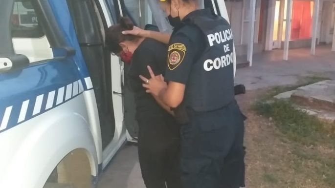 Detuvieron a cinco mujeres que quisieron usurpar viviendas que se están construyendo en Villa Nueva