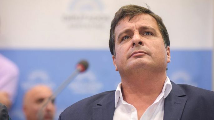 Un diputado oficialista pidió al Gobierno que aumente los salarios por decreto