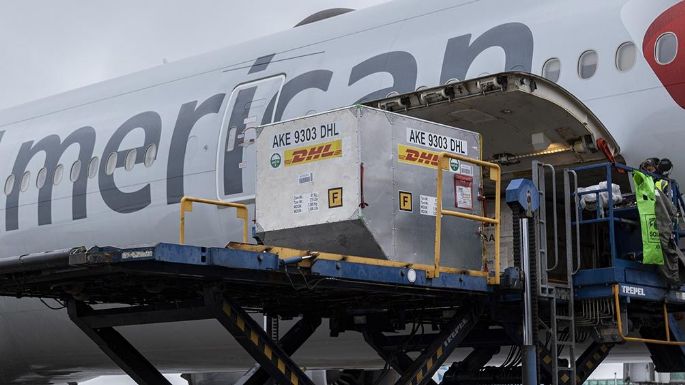 Llegaron otras 160 mil vacunas de Pfizer y se apunta a vacunar jóvenes