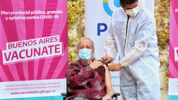 Provincia de Buenos Aires anunció la vacunación libre de segunda dosis para mayores de 60 años