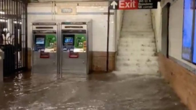 Graves inundaciones en New York dejan al menos ocho muertos
