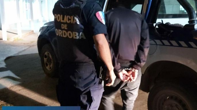 Un hombre fue detenido por golpear a su pareja