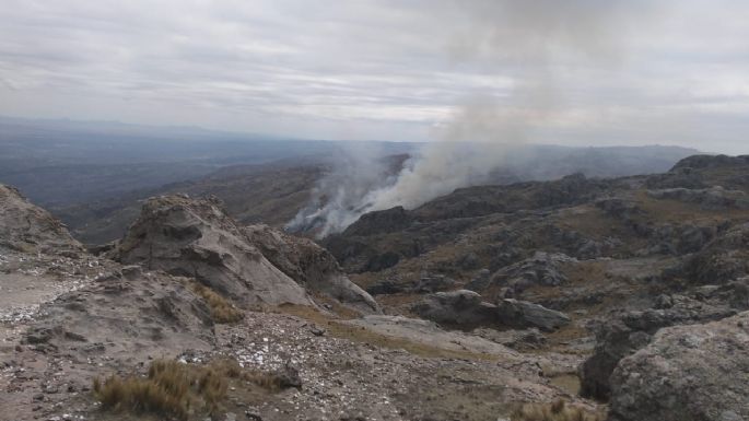 Controlaron un incendio adentro de una Reserva Hídrica Pampa de Achala