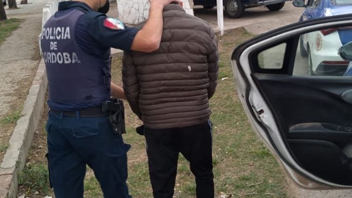 Tres hombres golpearon a un árbitro y terminaron detenidos