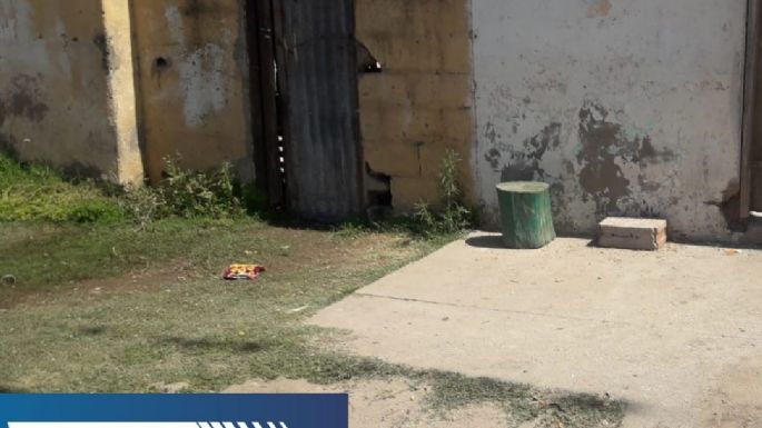 Dos mujeres detenidas: Una amenazó a un hombre con un cuchillo y la otra intentó evitar el arresto