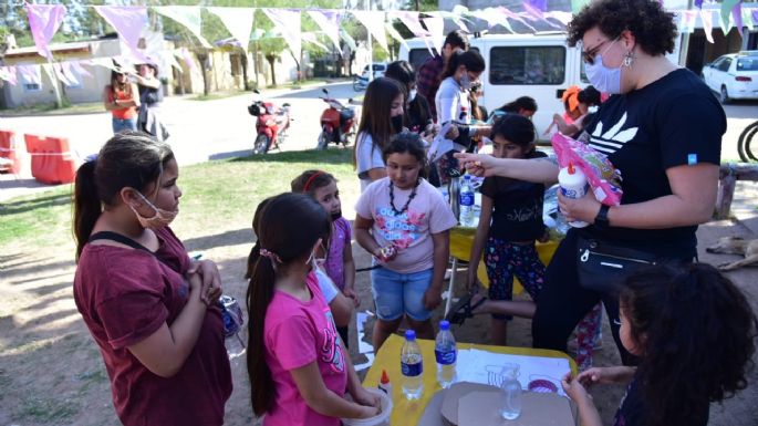 Los más pequeños festejaron el día de la primavera y el cumpleaños de la ciudad