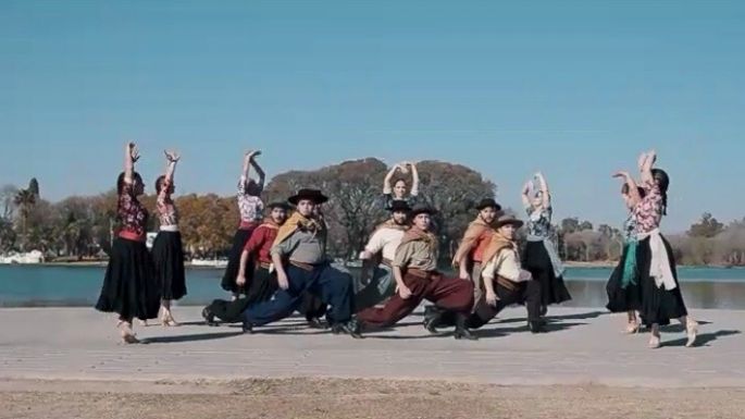 El conmovedor saludo de la Agrupación Folklórica a Villa María