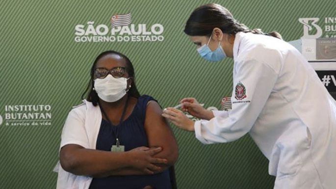 Brasil anunció que dará tercera dosis de refuerzo a mayores de 60 años
