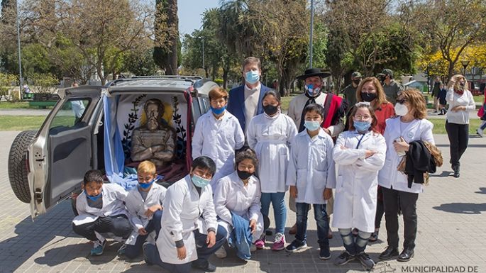 La ciudad homenajeó a Güemes