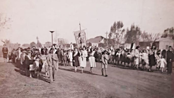 Los orígenes, con fe y educación