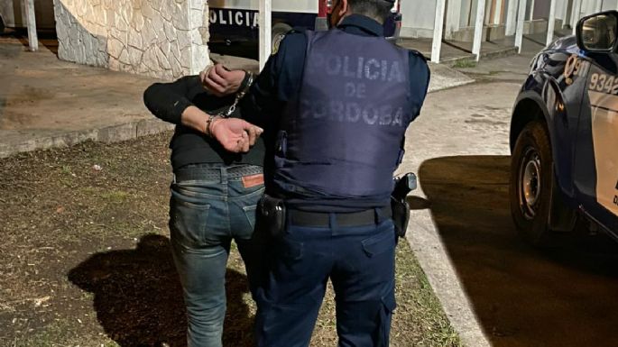 Generó disturbios en la puerta de la Departamental y terminó detenido