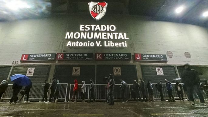 Respaldo Monumental