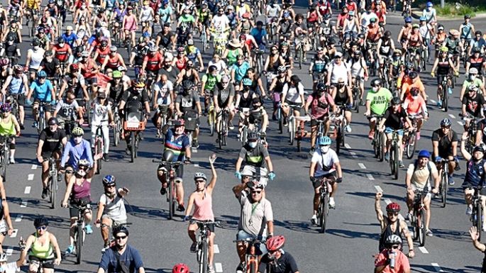 Multitudinaria pedaleada para pedir justicia