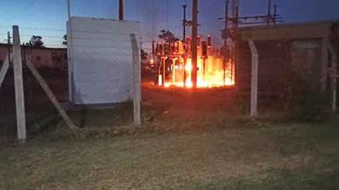 Un incendio tuvo a cuatro  localidades sin energía eléctrica
