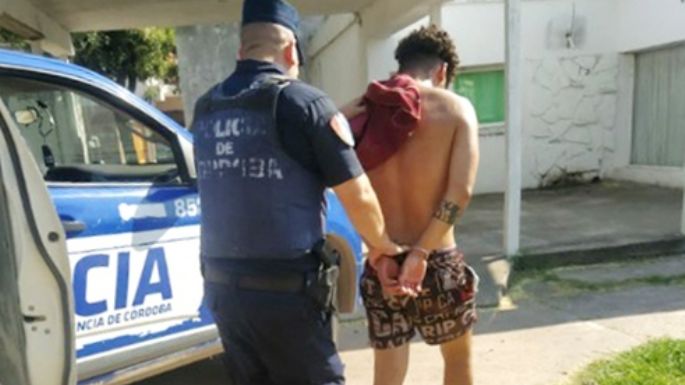 Iracundo sujeto detenido por golpear a su pareja durante una discusión