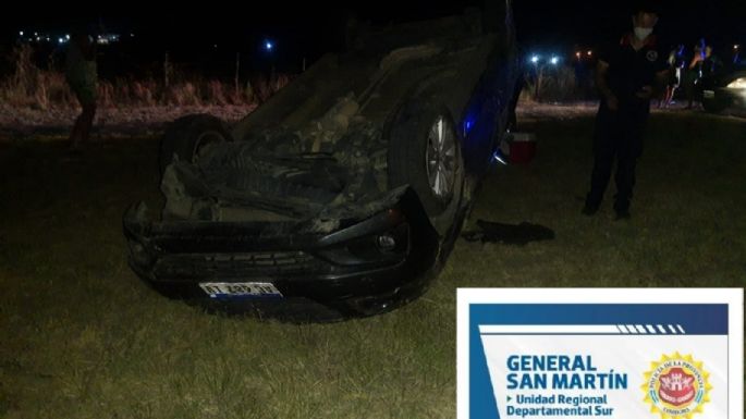 Una familia volcó con su auto pero ninguno sufrió heridas