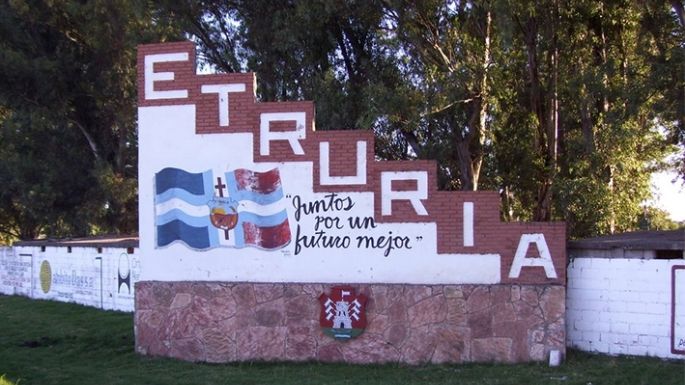 Homenaje a las mujeres y música en la plaza