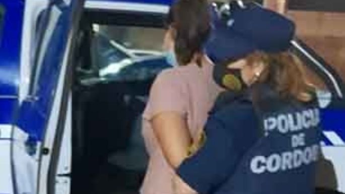 Una mujer fue detenida por golpear a su bebé