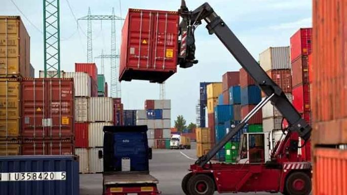 Suspenden a 59 exportadoras por no liquidar divisas